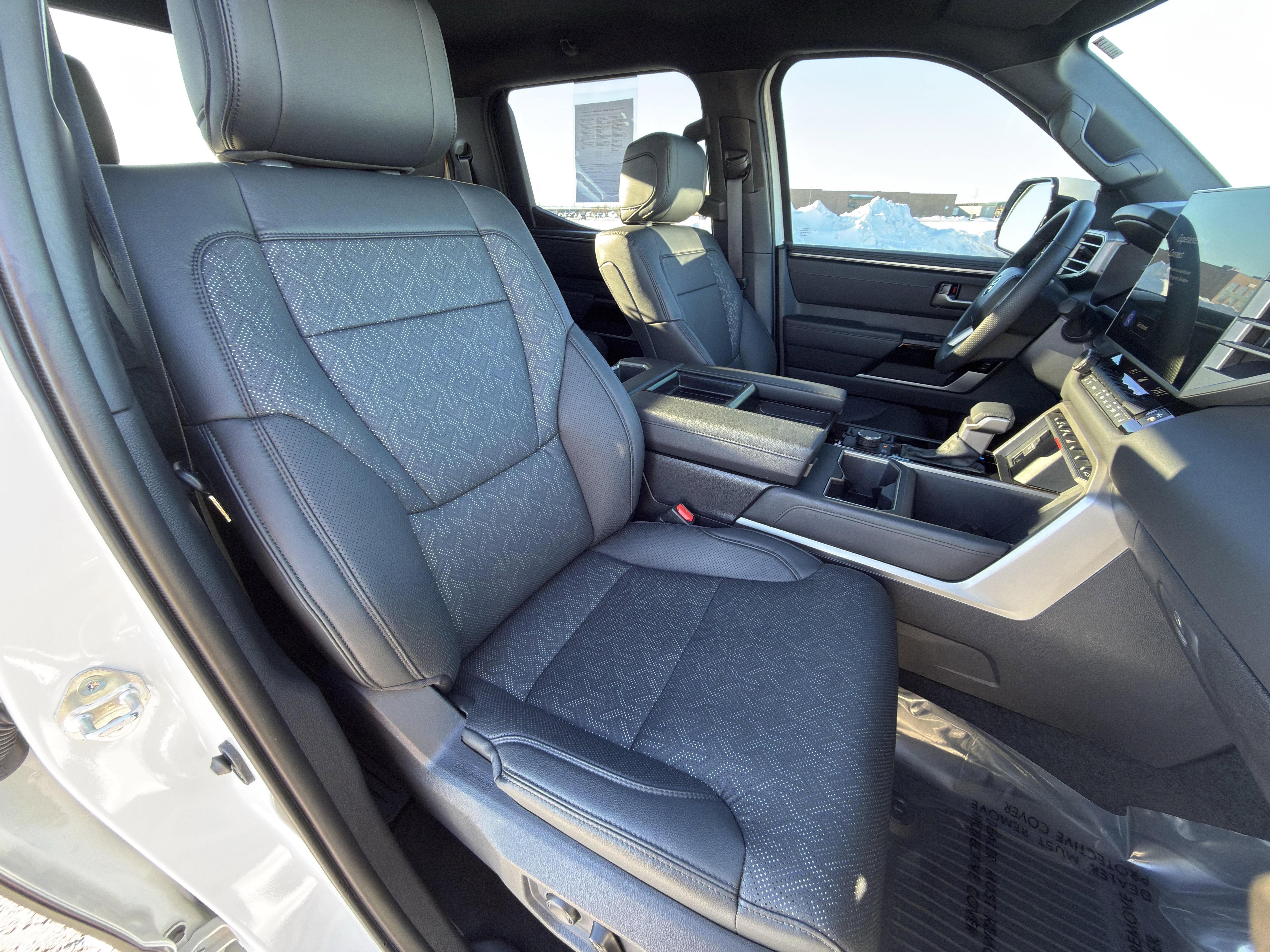 Used 2025 Toyota Tundra Limited image 14