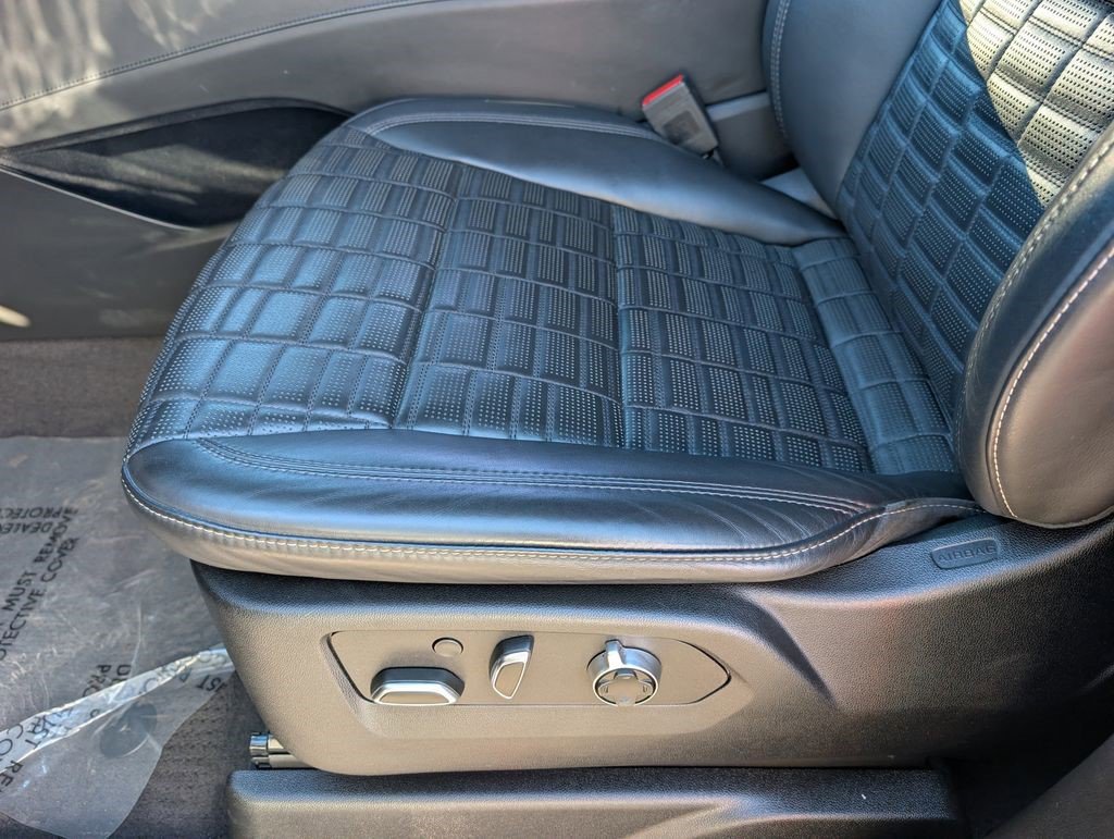 Certified 2023 Cadillac Escalade ESV Sport Platinum image 12