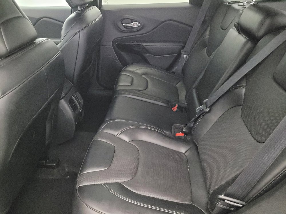 Used 2023 Jeep Cherokee Altitude Lux image 18