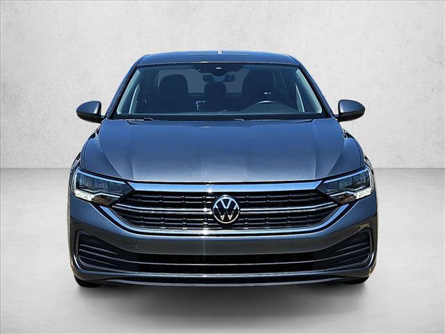 Used 2024 Volkswagen Jetta SE FWD video 2