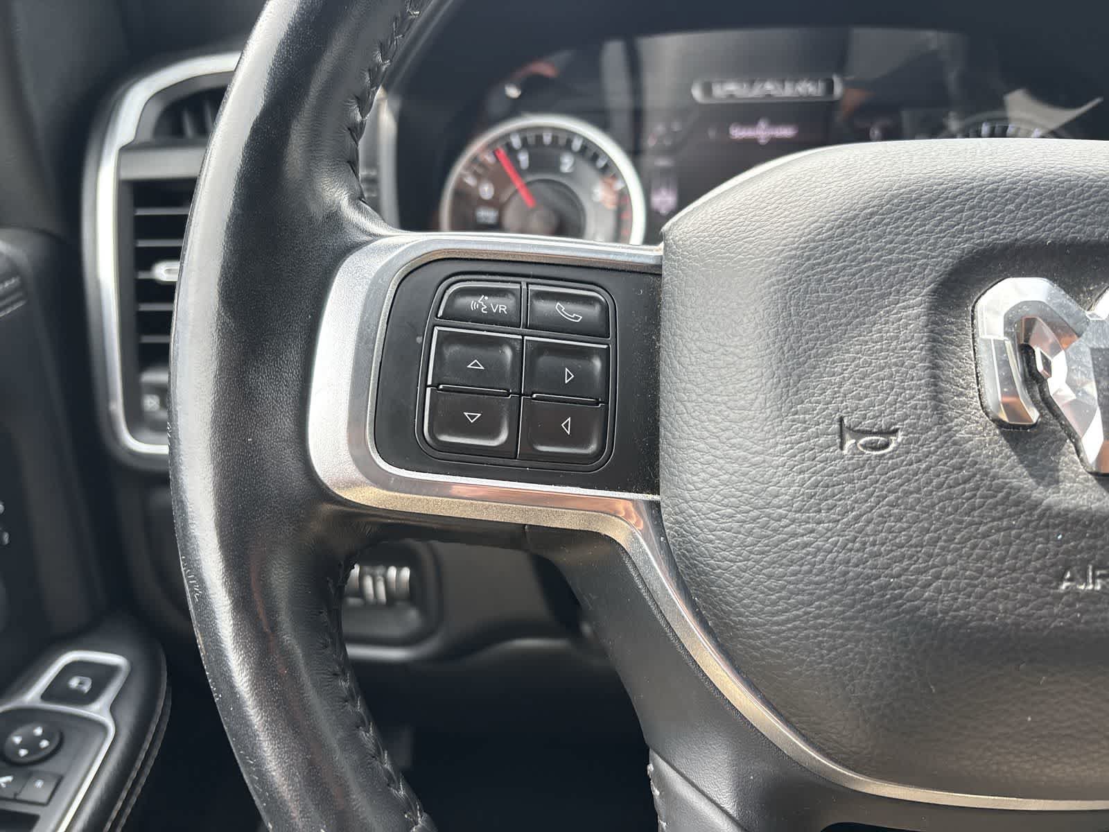 Used 2020 RAM 3500 Laramie AWD/4WD image 10