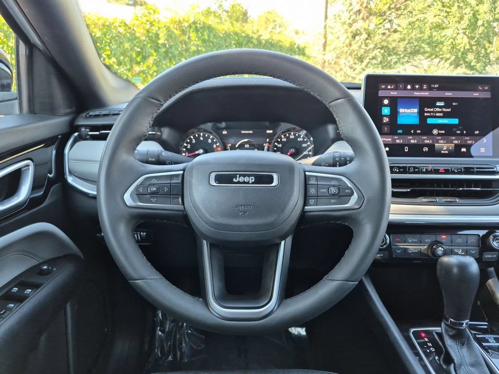 Used 2024 Jeep Compass Limited AWD/4WD image 17