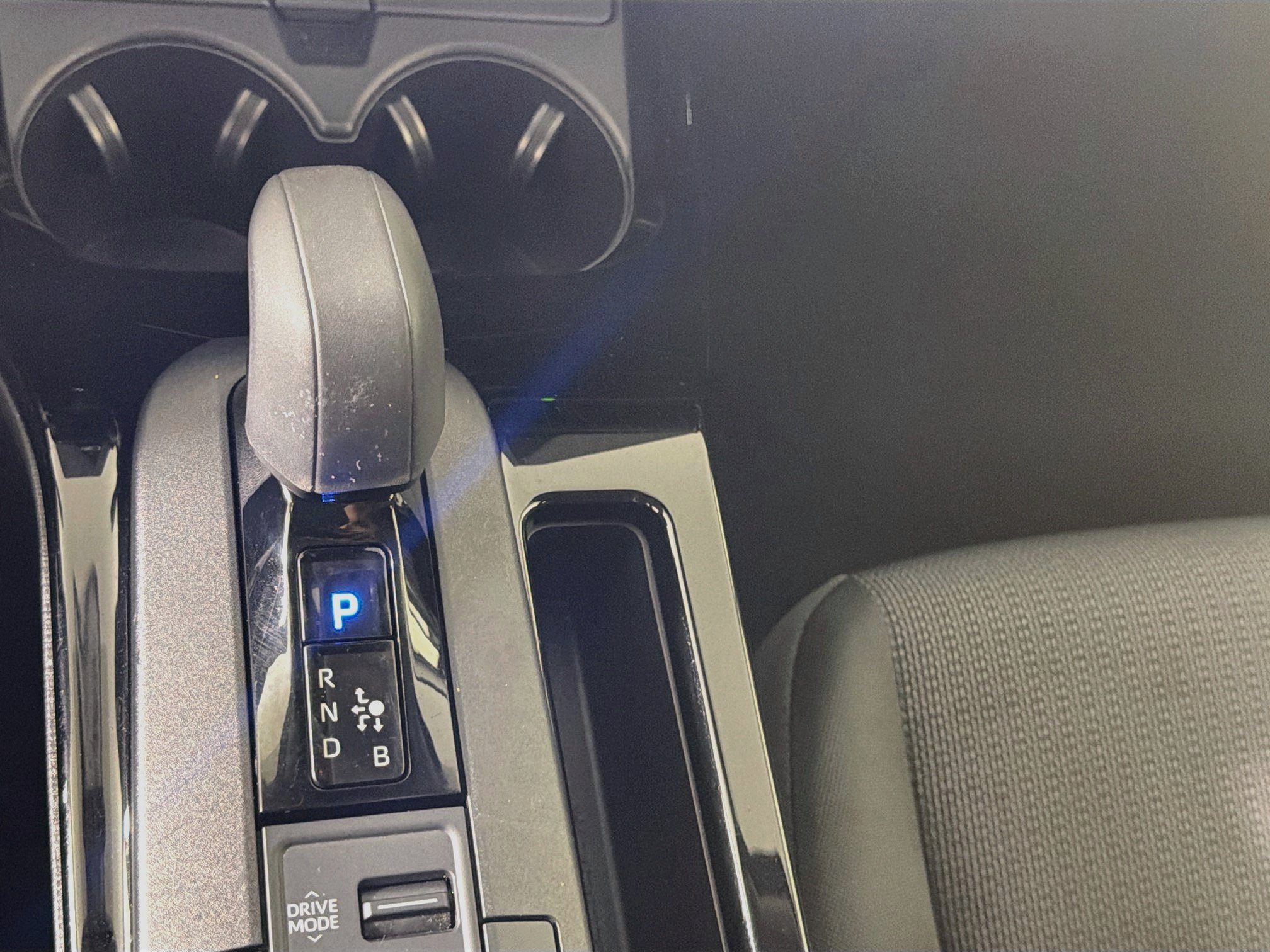 Used 2026 Toyota Prius LE FWD image 23