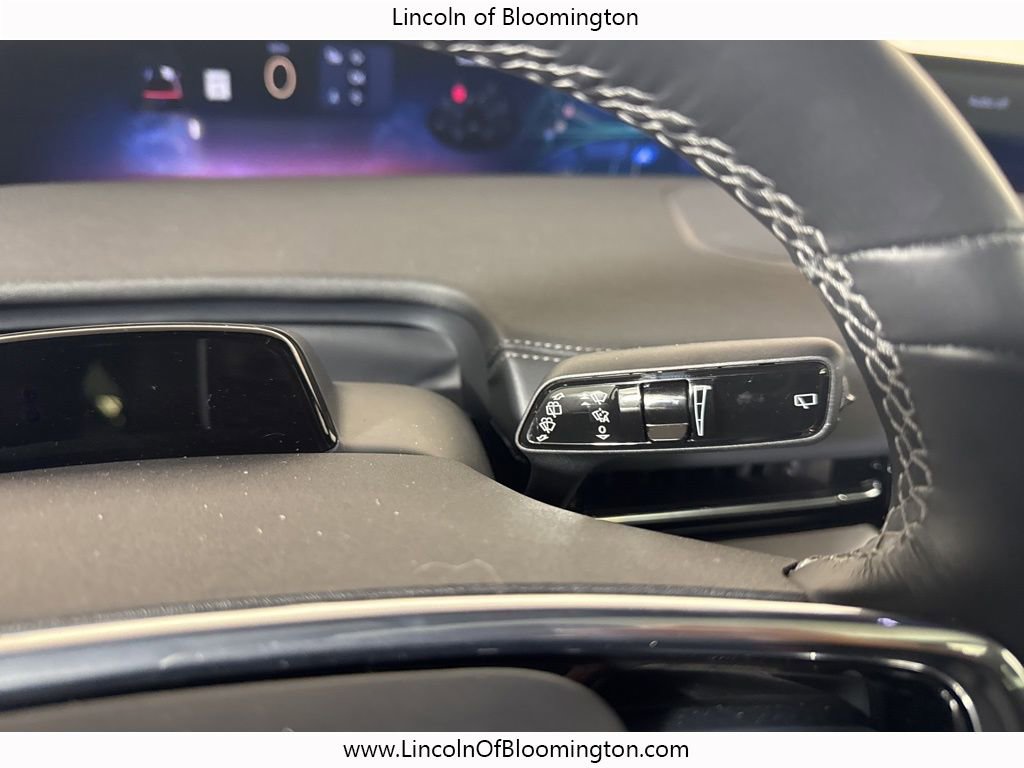 New 2025 Lincoln Navigator L Reserve w/ Jet Appearance Package image 36