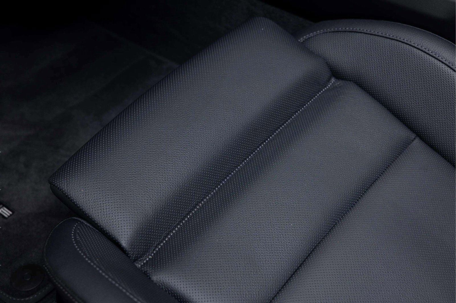 Used 2025 Porsche 911 Carrera image 21