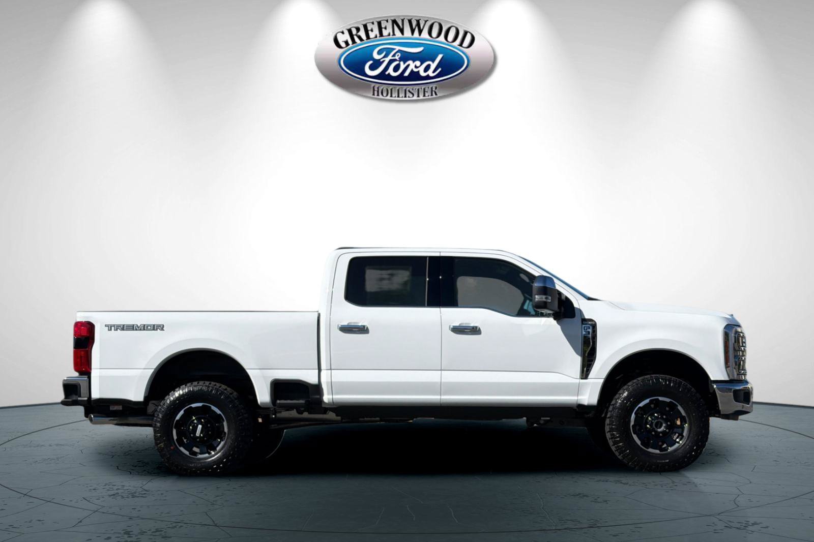 New 2027 Ford F350 King Ranch w/ Tremor Off-Road Package AWD/4WD image 3