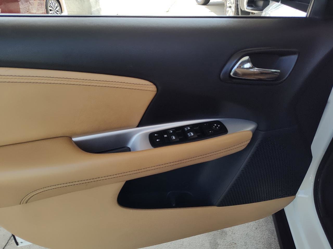 Used 2012 Dodge Journey Crew w/ Flexible Seating Group FWD image 14