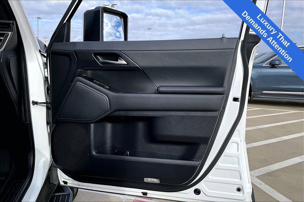 Used 2024 Lexus GX 550 image 25