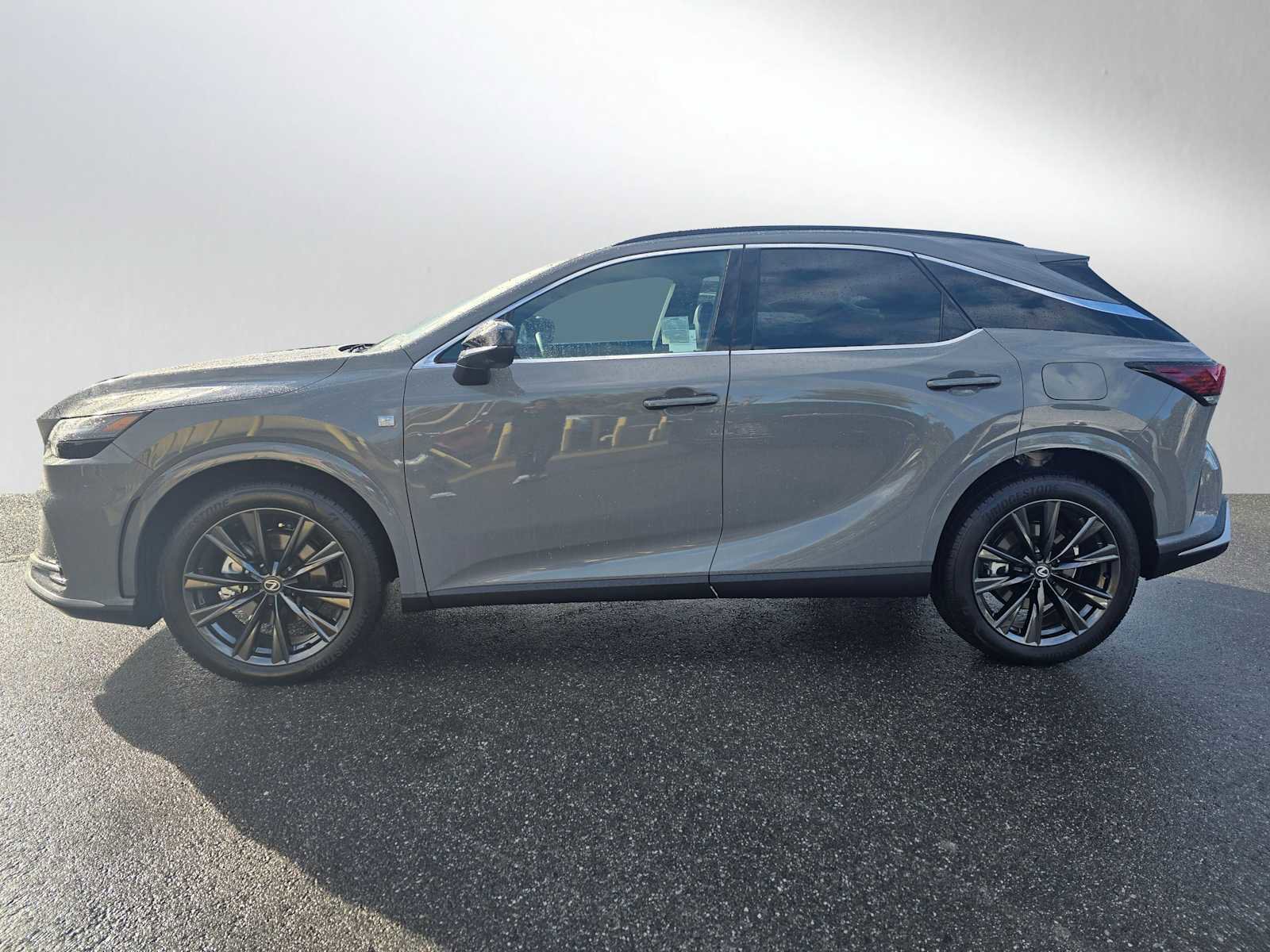 Certified 2026 Lexus RX 350h w/ Convenience Package image 6