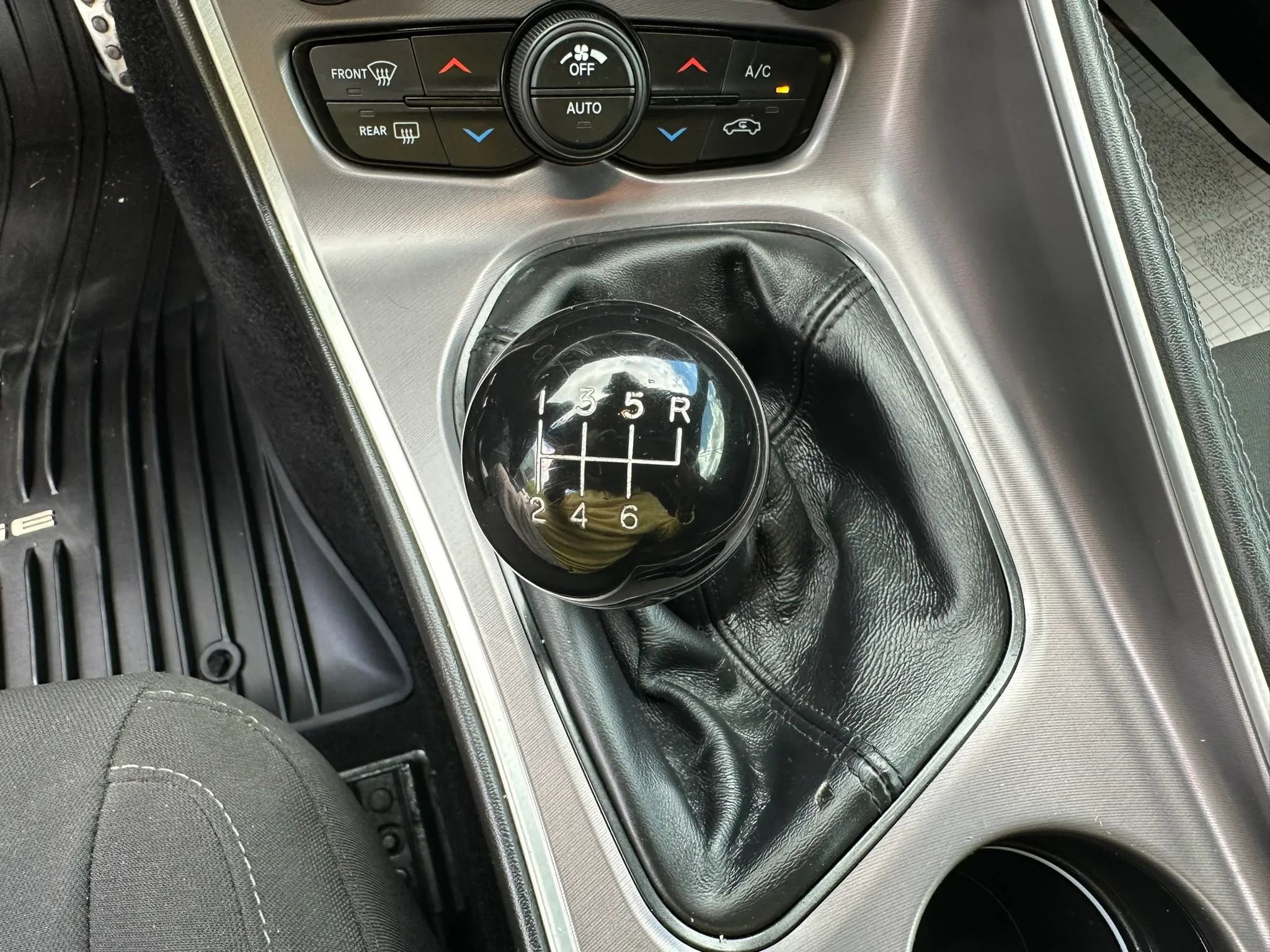 Used 2019 Dodge Challenger R/T w/ Blacktop Package RWD image 26