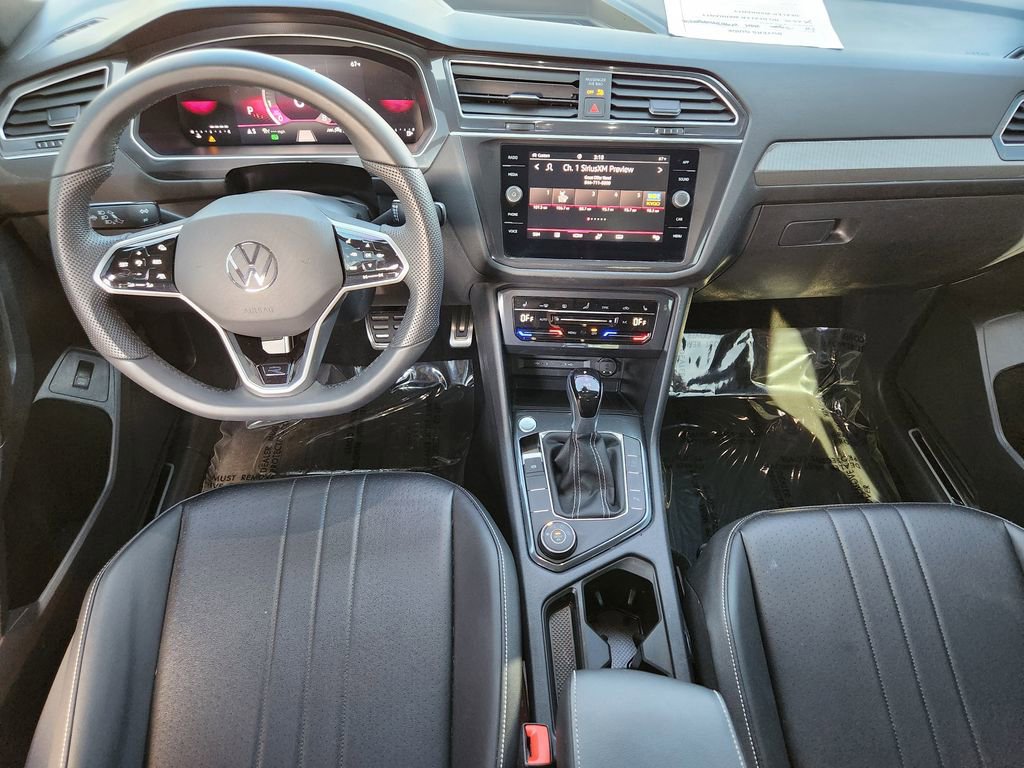 Used 2024 Volkswagen Tiguan SE R-Line image 24