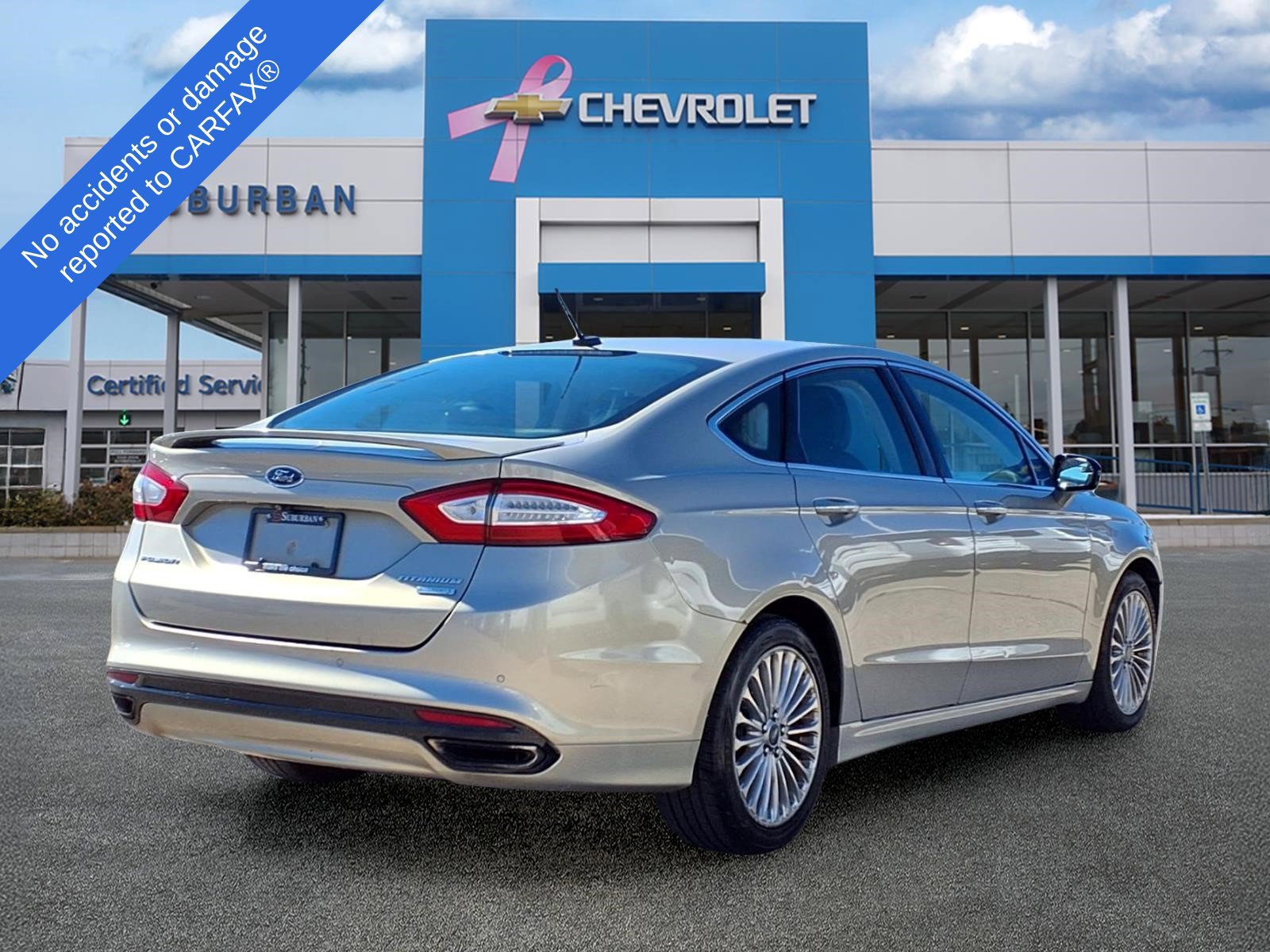 Used 2016 Ford Fusion Titanium FWD image 4