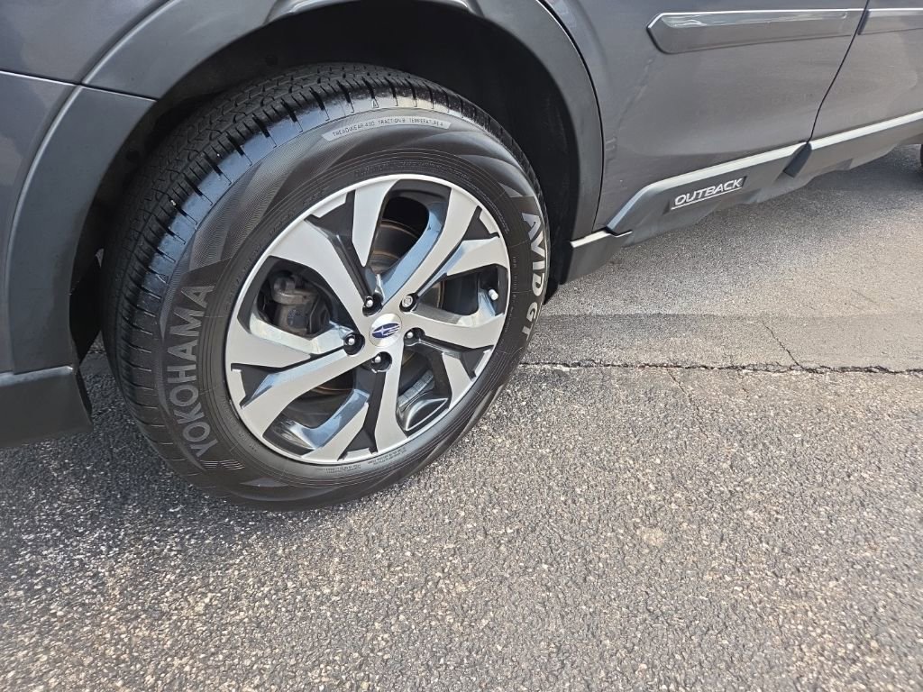 Used 2020 Subaru Outback Limited image 8
