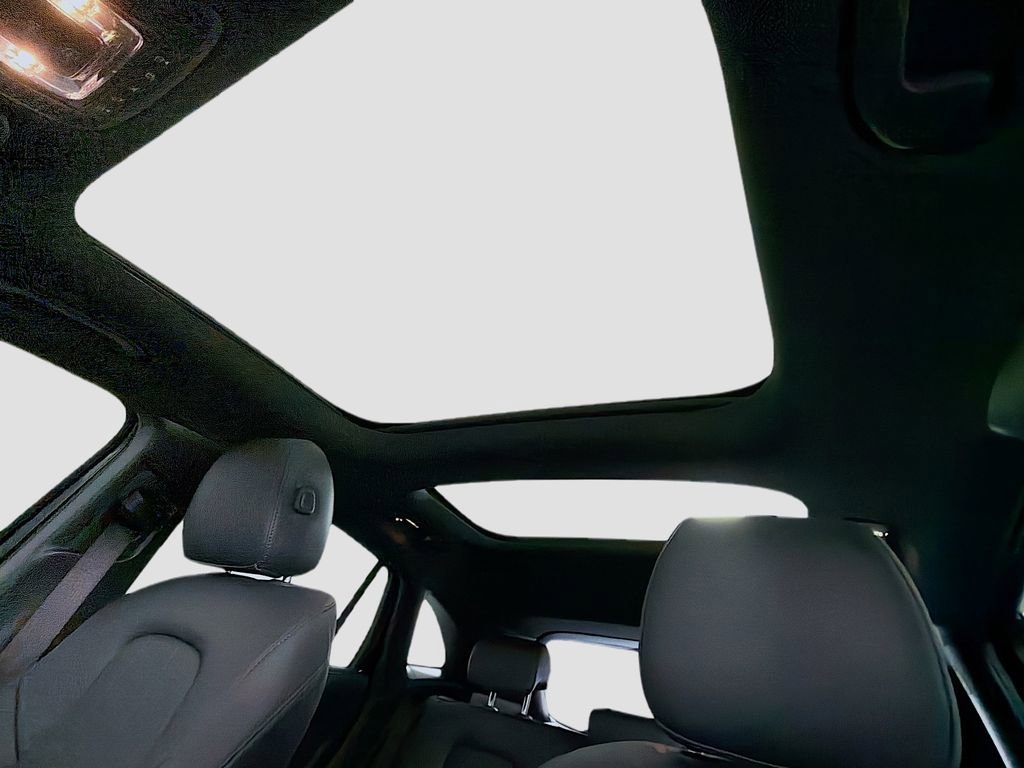 Certified 2023 Mercedes-Benz GLA 250 4MATIC image 15