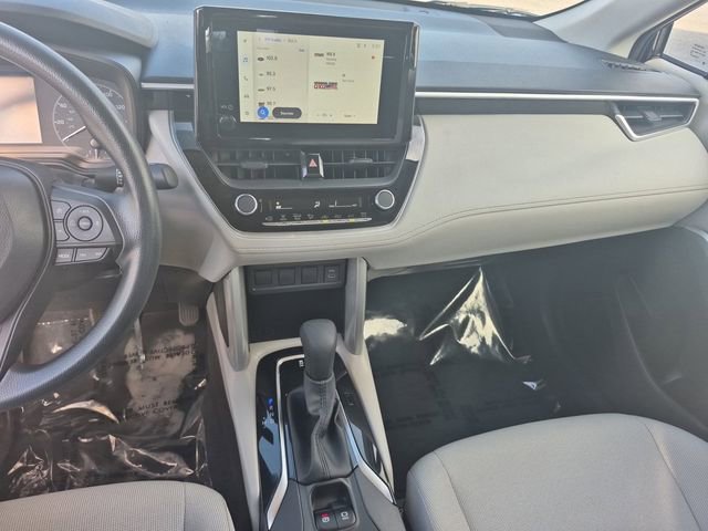 Used 2024 Toyota Corolla Cross L image 15