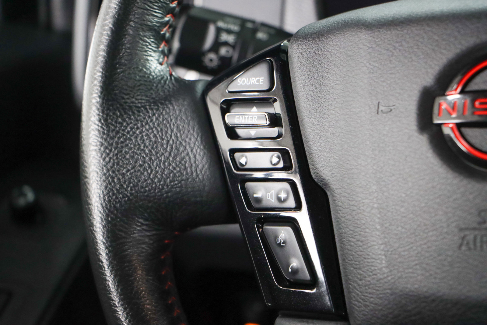 Used 2023 Nissan Frontier PRO-4X w/ Pro Convenience Package image 14