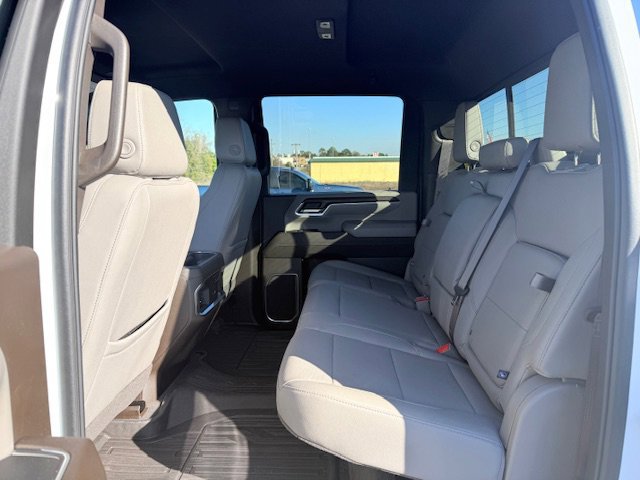 Used 2025 GMC Sierra 2500 SLT w/ SLT Premium Package image 16