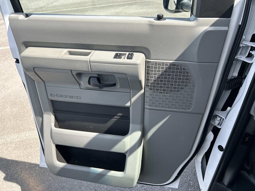 Used 2021 Ford E-450 and Econoline 450 Super Duty w/ Power Windows & Locks Group RWD image 22
