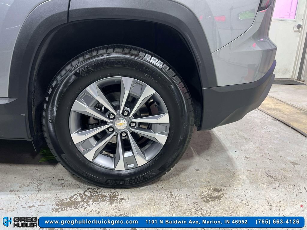 Used 2025 Chevrolet Equinox LT image 10