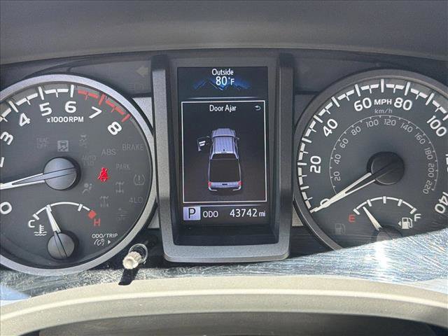 Used 2023 Toyota Tacoma TRD Sport w/ Technology Package AWD/4WD image 17