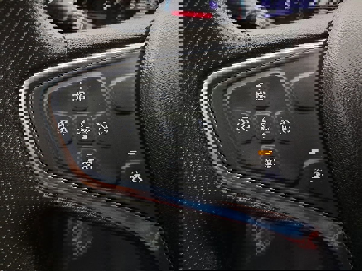 Used 2019 Chevrolet Malibu LT w/ Driver Confidence Package II image 11