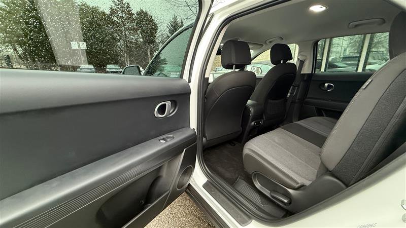 Used 2024 Hyundai Ioniq 5 SEL image 17