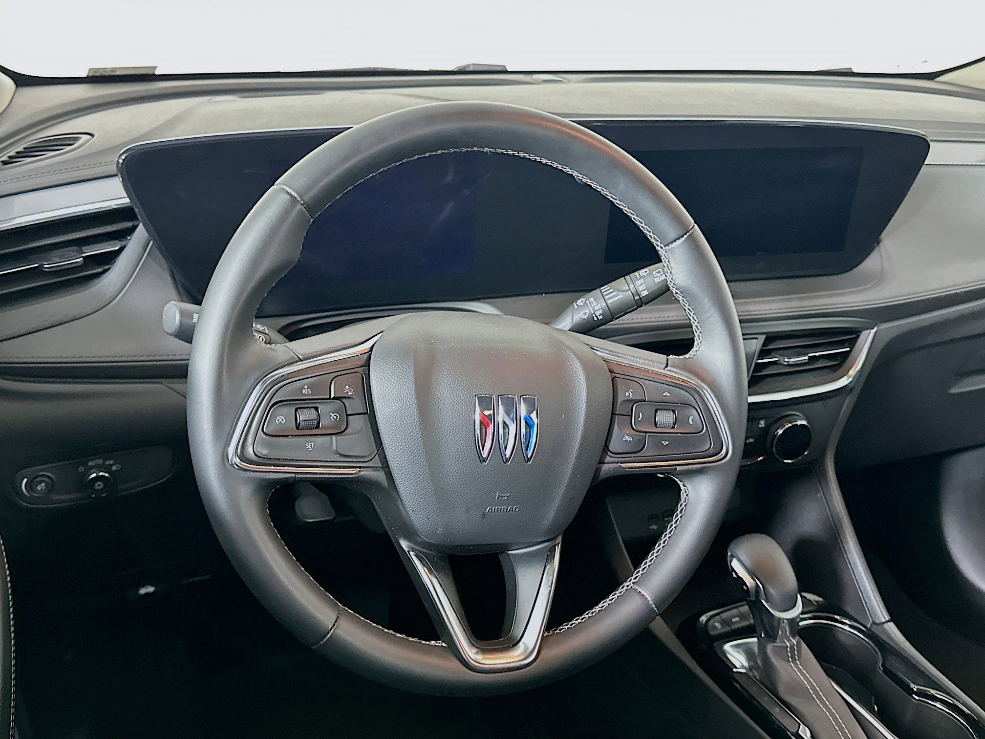 Used 2025 Buick Encore GX Preferred image 18