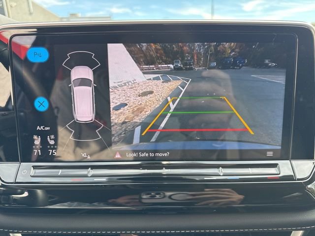 Used 2024 Volkswagen Atlas SE image 25