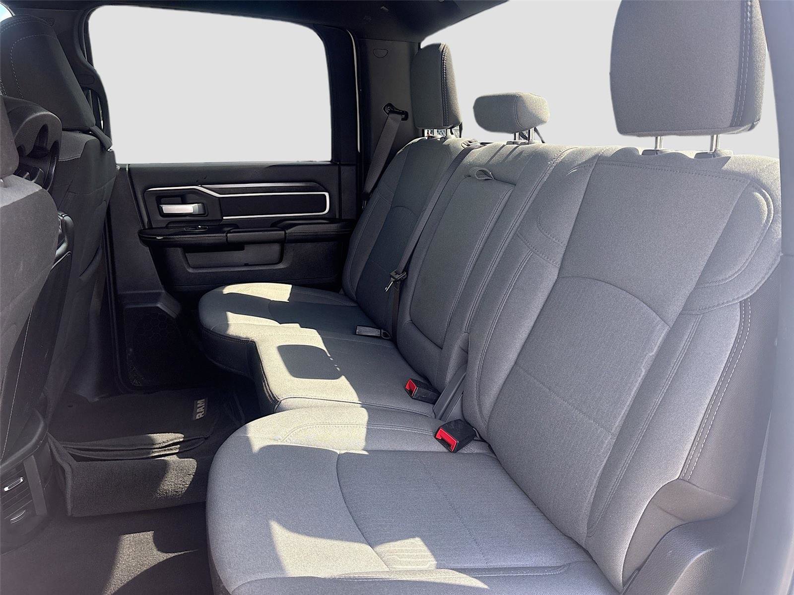 Used 2024 RAM 2500 Big Horn image 25