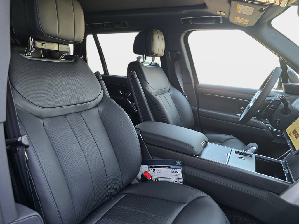 New 2026 Land Rover Range Rover Long Wheelbase SE AWD/4WD image 10