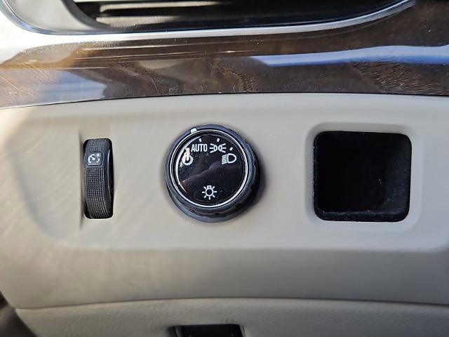 Certified 2019 Cadillac Escalade Premium Luxury image 18