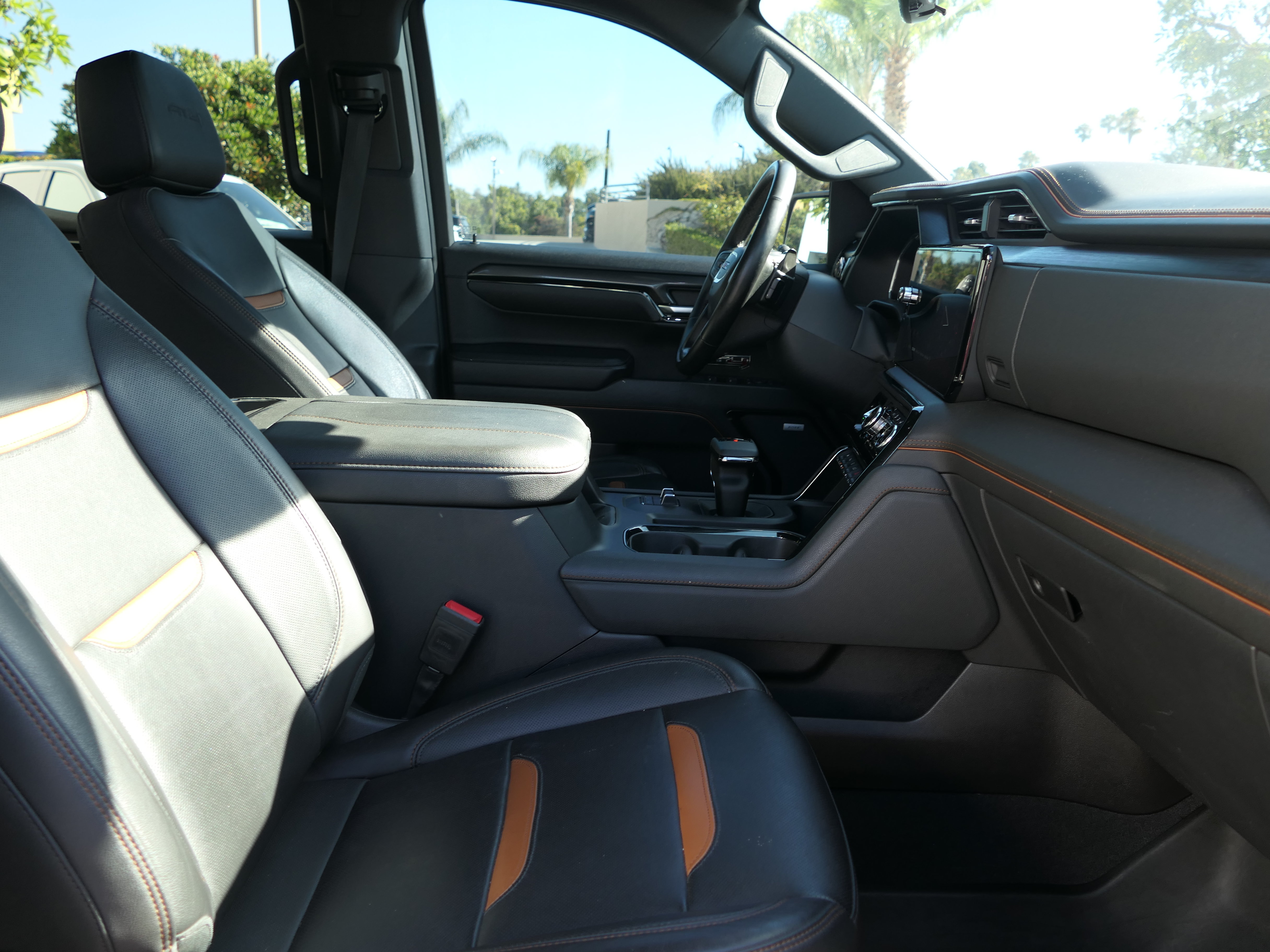 Used 2023 GMC Sierra 1500 AT4 w/ AT4 Premium Package AWD/4WD image 27