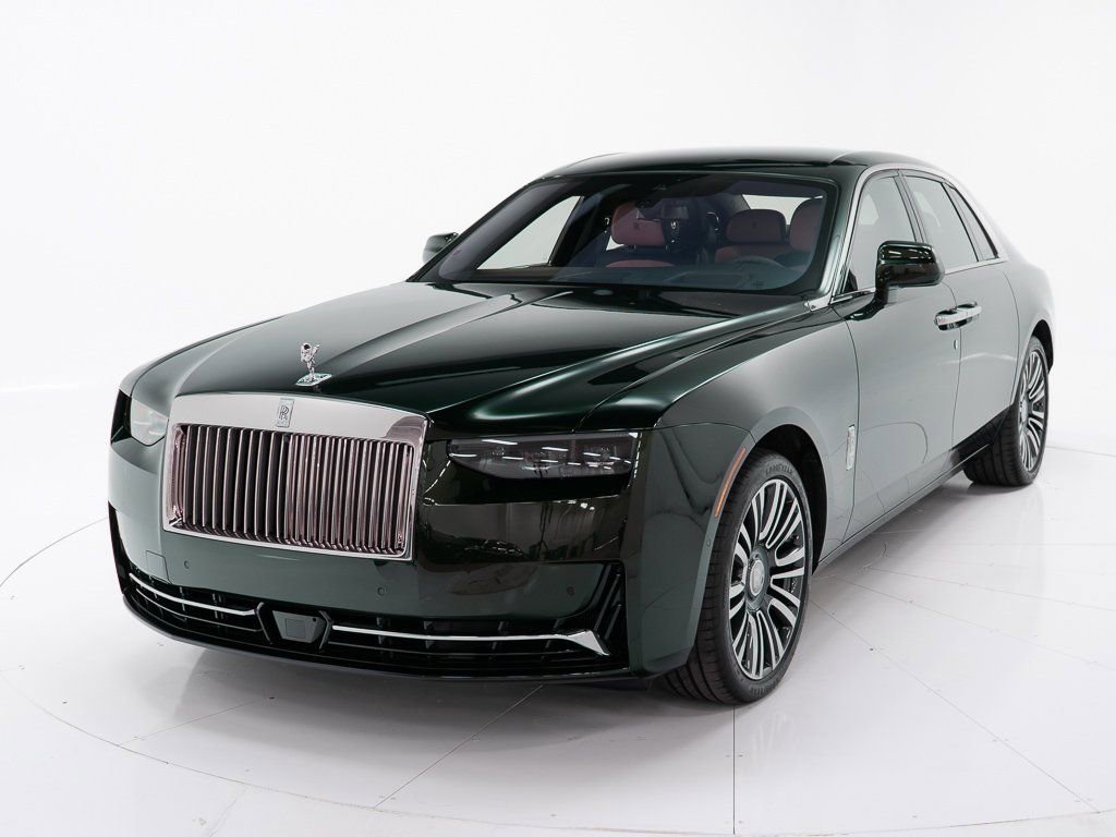 Used 2025 Rolls-Royce Ghost image 1