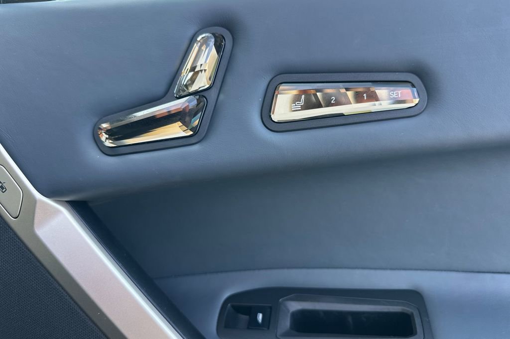 Used 2023 BMW iX M60 image 19