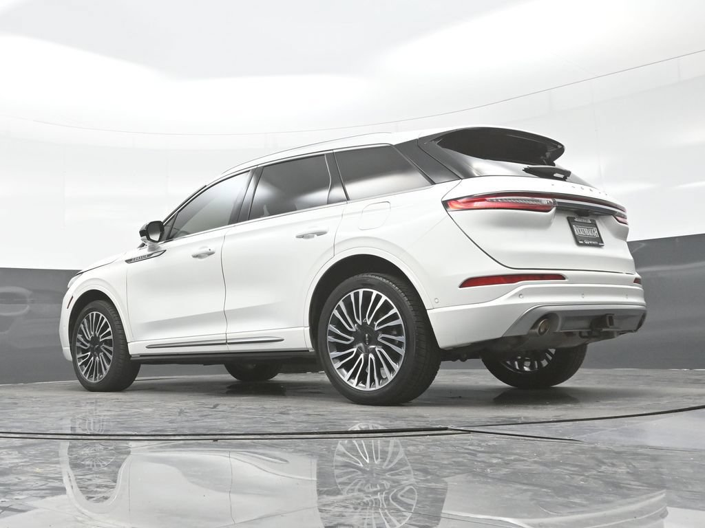 Used 2021 Lincoln Corsair AWD image 32