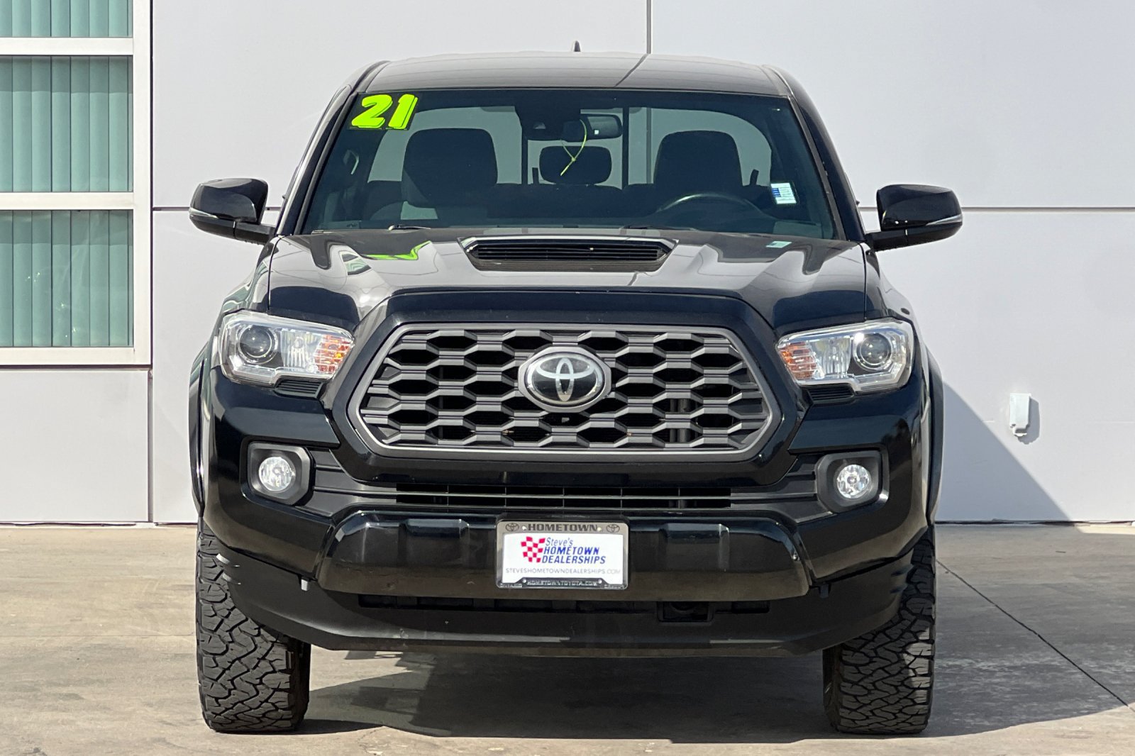 Used 2021 Toyota Tacoma TRD Sport AWD/4WD image 6