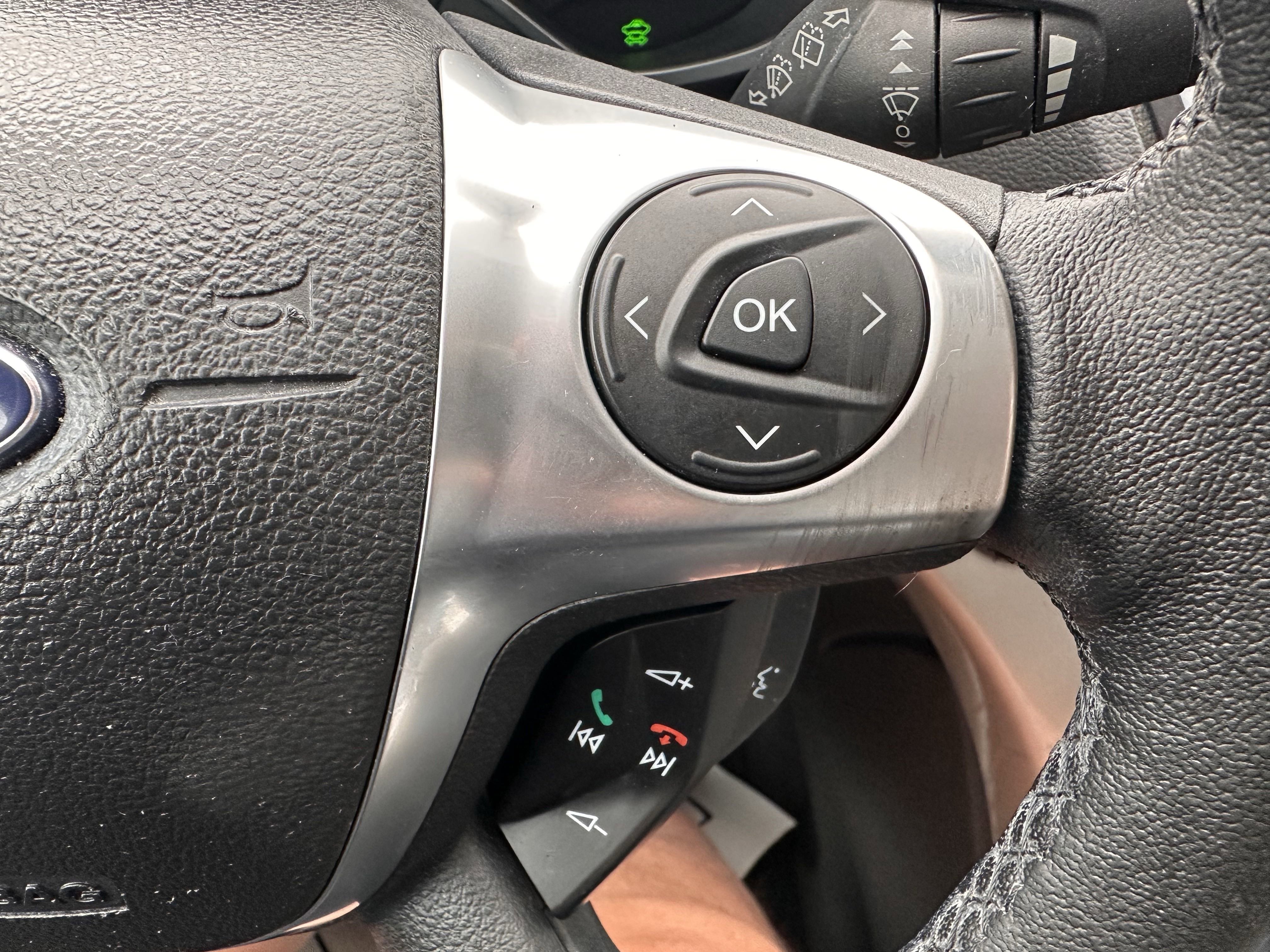 Used 2013 Ford C-MAX Energi SEL image 22