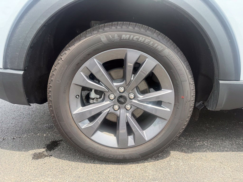 New 2026 Ford Explorer Active w/ Active Comfort Package AWD/4WD image 44