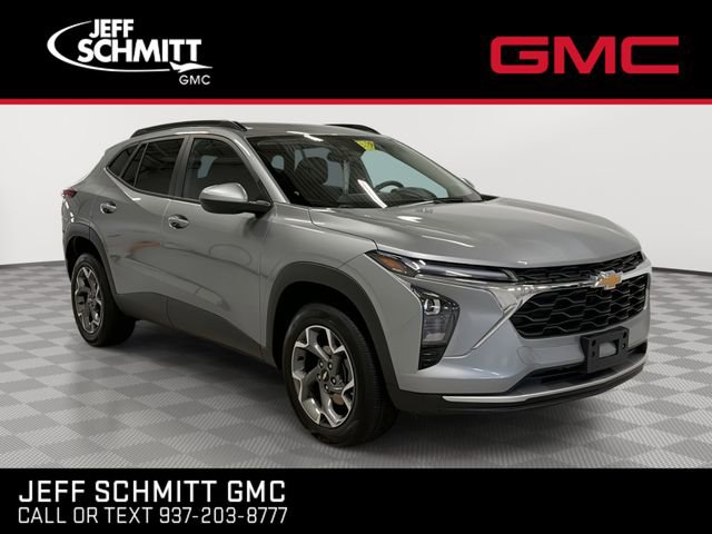 Certified 2025 Chevrolet Trax LT w/ LT Convenience Package FWD image 1
