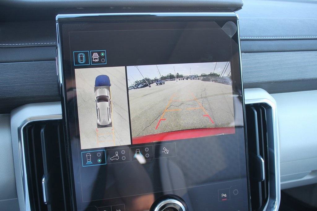 New 2026 GMC Acadia Denali w/ Super Cruise Package image 16