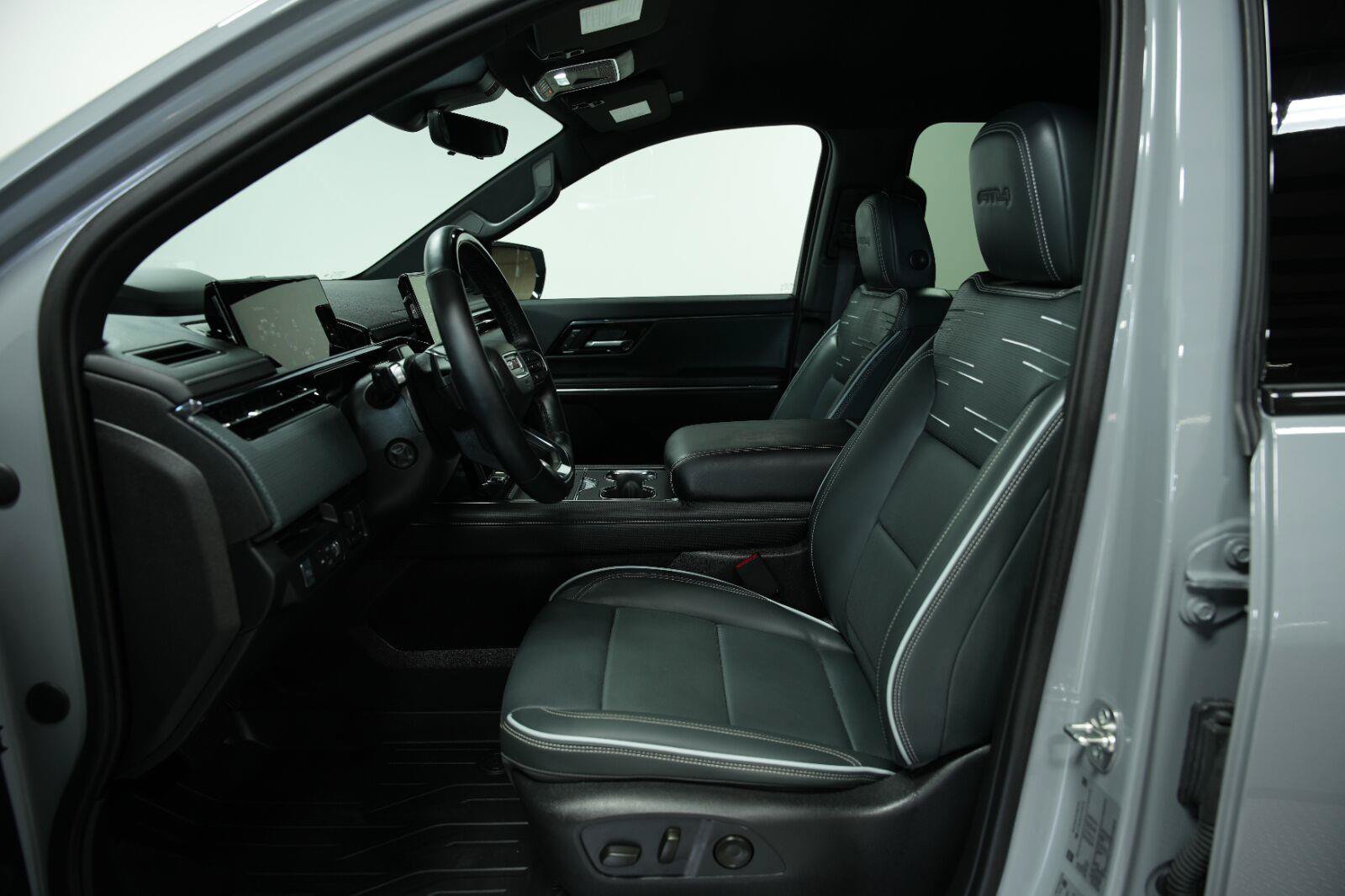 Certified 2026 GMC Sierra EV AT4 w/ AT4 Premium Package AWD/4WD image 41