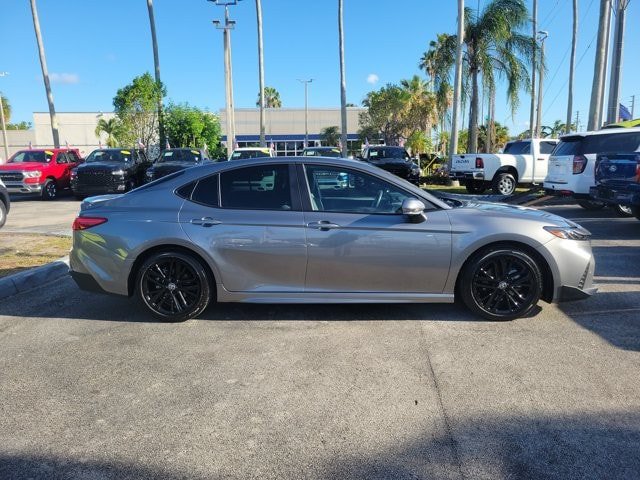 Used 2026 Toyota Camry SE FWD image 8