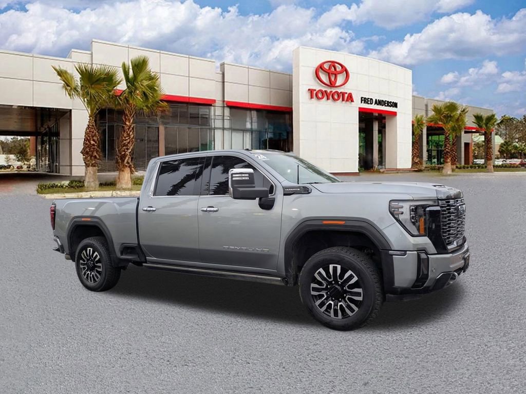 Used 2024 GMC Sierra 2500 Denali Ultimate image 1