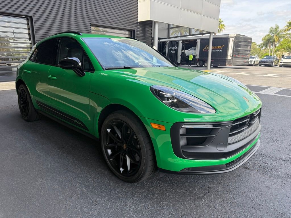 Certified 2026 Porsche Macan GTS image 7