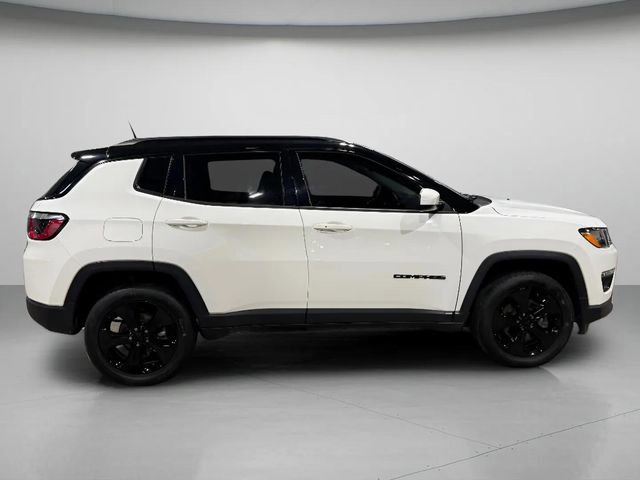 Used 2018 Jeep Compass Latitude w/ Popular Equipment Group image 2