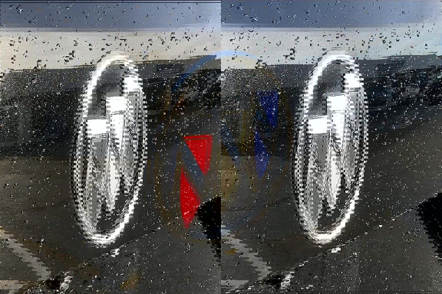 Used 2023 Buick Envision Avenir image 30