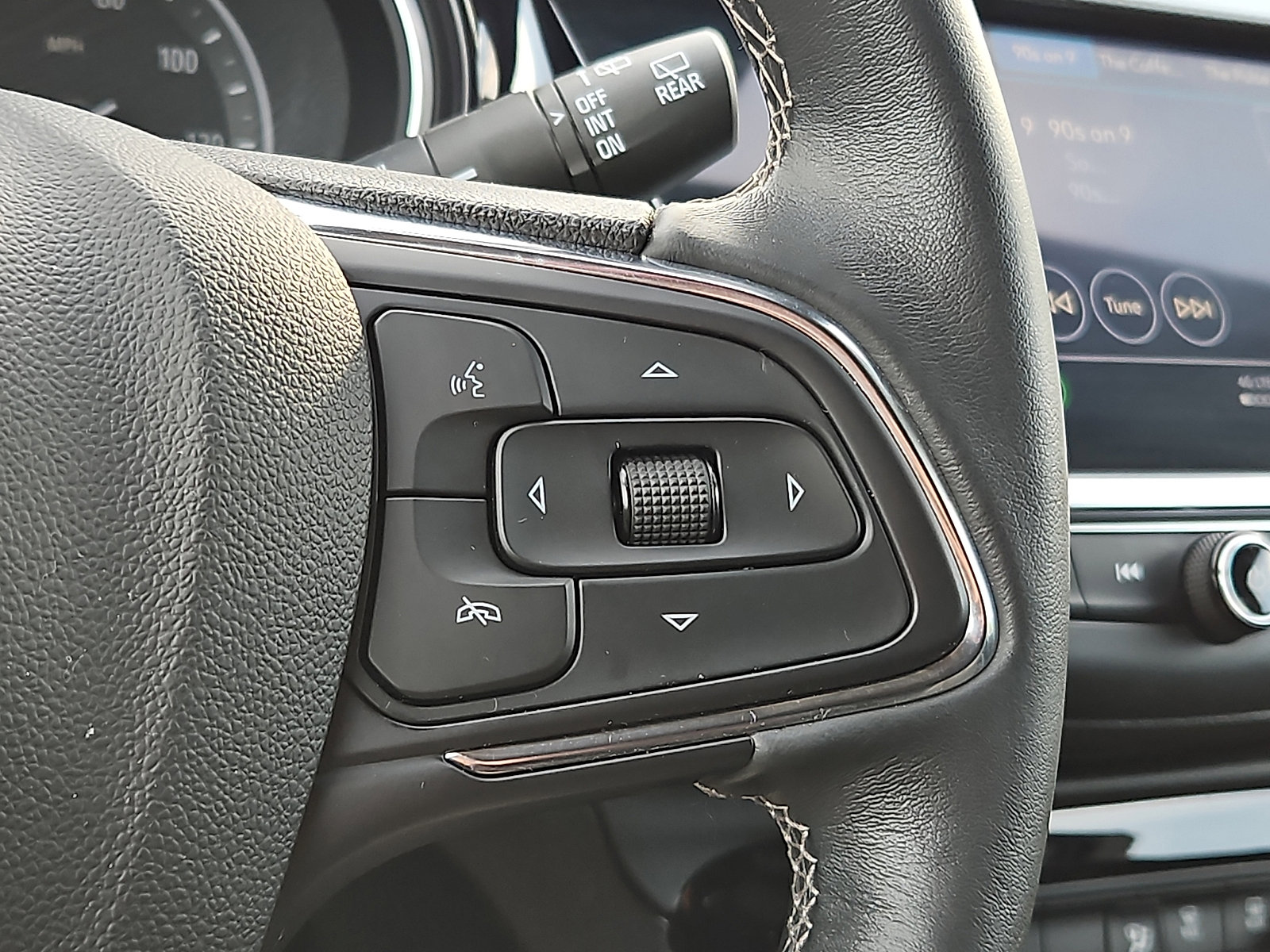 Certified 2023 Buick Encore GX Preferred w/ Cold Weather Comfort Package FWD image 21