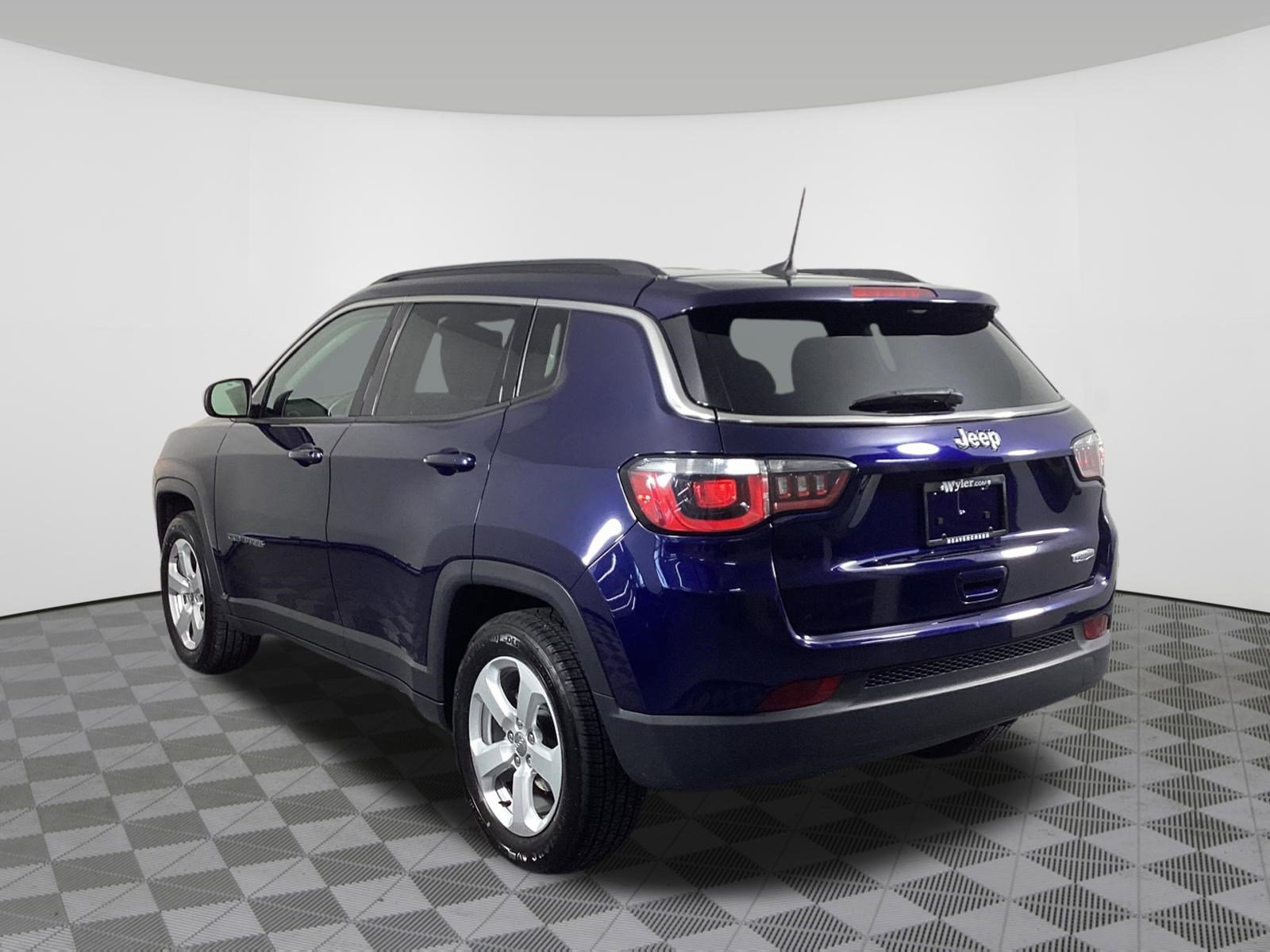 Used 2019 Jeep Compass Latitude image 8