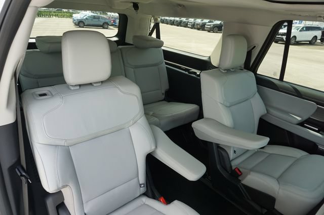 New 2027 Ford Expedition Max Platinum AWD/4WD image 15
