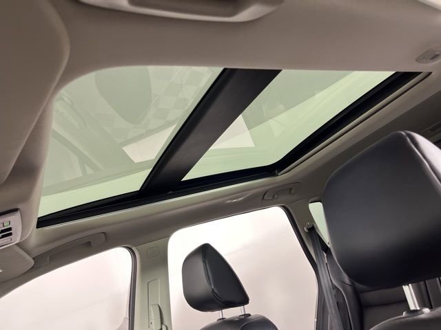 Used 2021 Nissan Rogue SV w/ Premium Package image 33